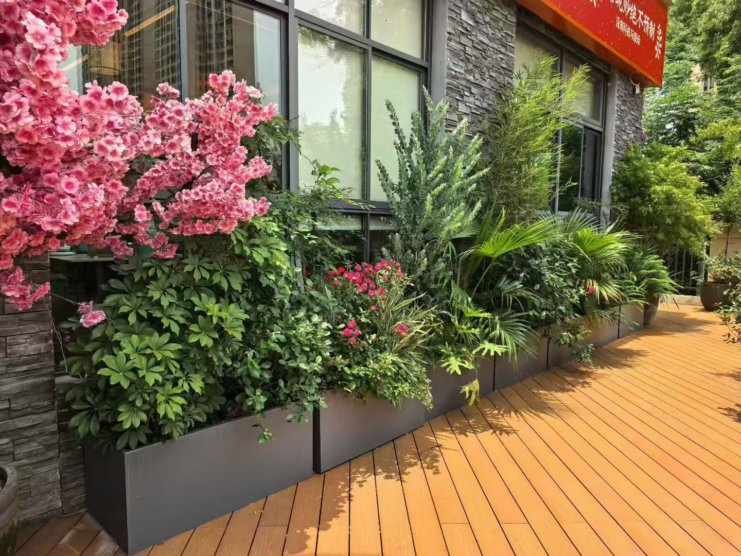 辽宁“都市森语·立体花廊”景观提升工程——泉州星灿家具有限公司项目案例