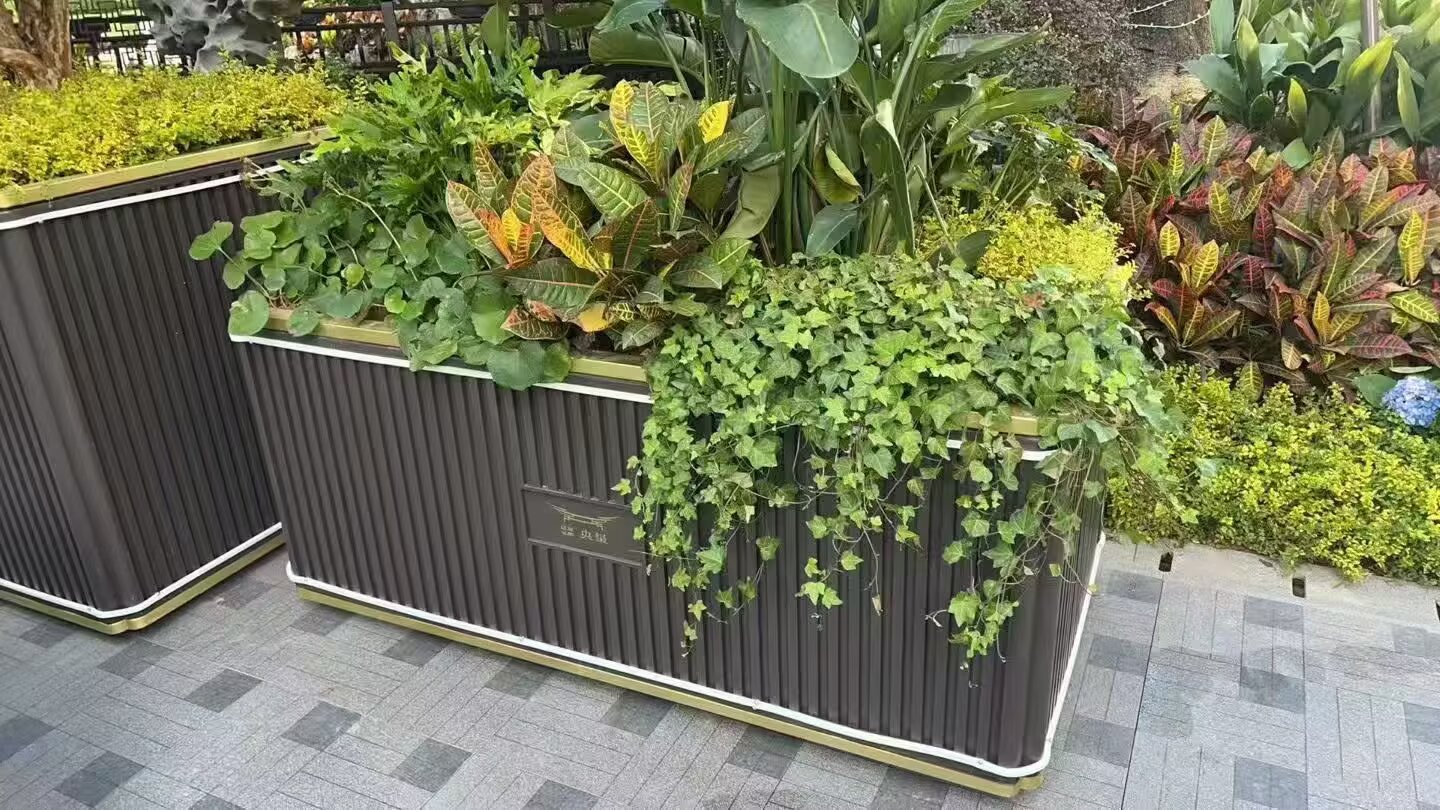 石家庄希尔顿酒店景观花箱定制工程——泉州星灿家具有限公司标杆工程案例